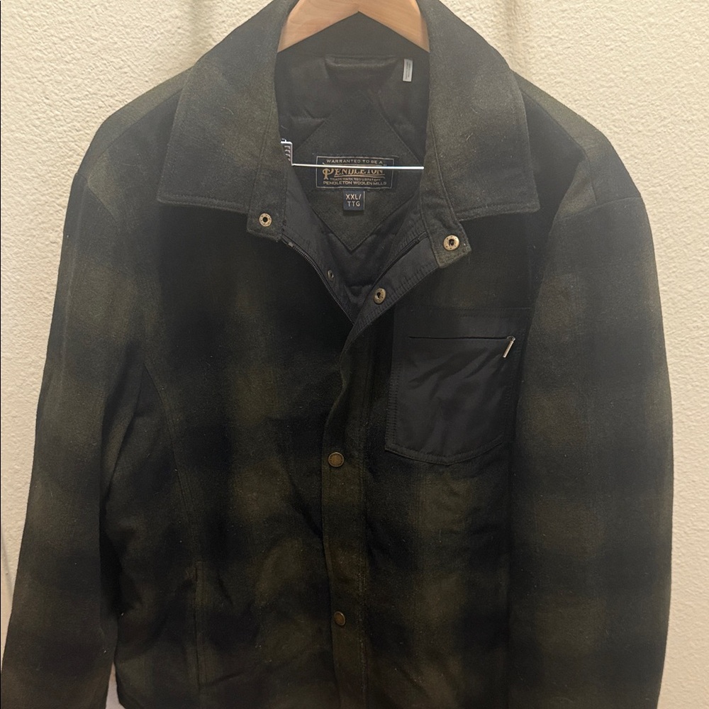 Pendleton Men's Dark Plaid Shirt Jacket